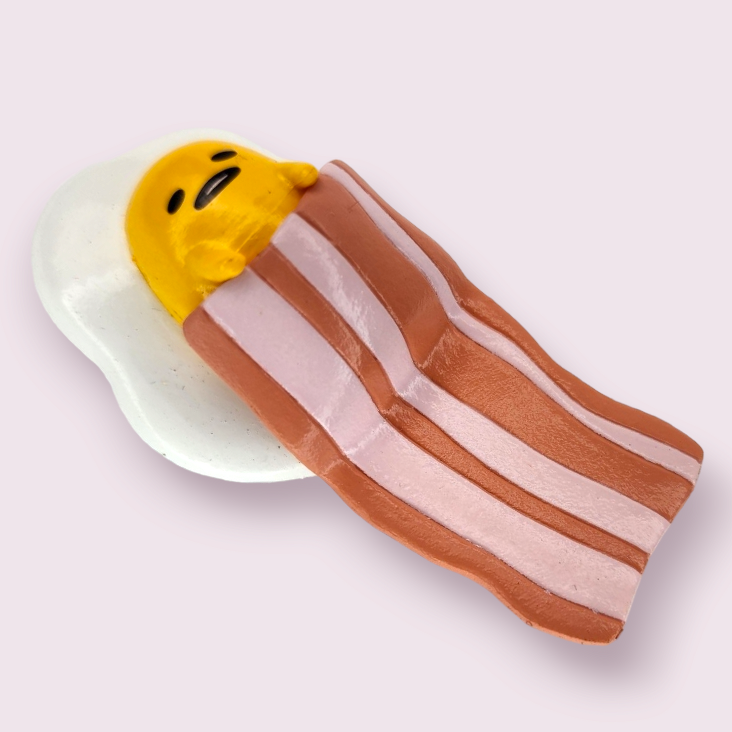 Gudetama Lazy Egg Bacon Blanket Mini Figure